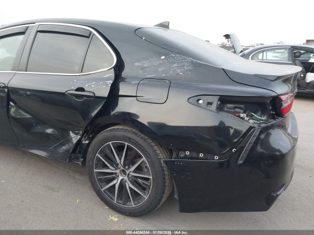 4T1G11AK2MU614172 Toyota CAMRY SE