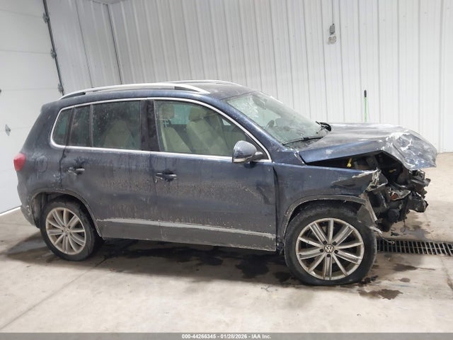WVGBV7AX1FW607153 Volkswagen TIGUAN SE
