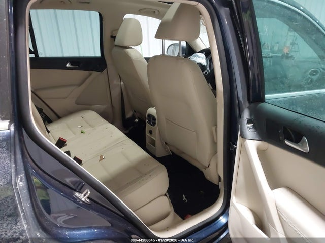 WVGBV7AX1FW607153 Volkswagen TIGUAN SE