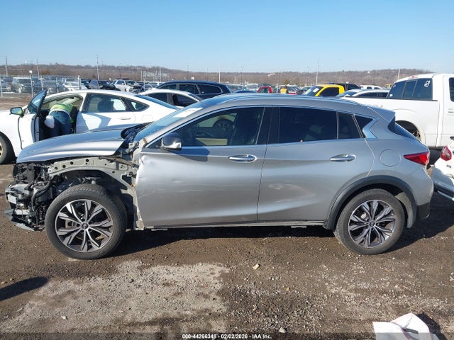 2017 Infiniti Qx30 Premium მანქანა იყიდება აუქციონზე, vin: SJKCH5CRXHA035080, აუქციონის ნომერი: 44266348