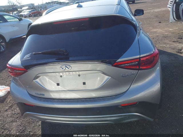 2017 Infiniti Qx30 Premium მანქანა იყიდება აუქციონზე, vin: SJKCH5CRXHA035080, აუქციონის ნომერი: 44266348