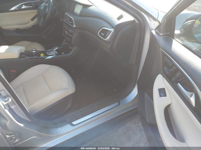 2017 Infiniti Qx30 Premium მანქანა იყიდება აუქციონზე, vin: SJKCH5CRXHA035080, აუქციონის ნომერი: 44266348