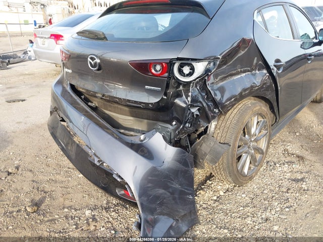 44266398 :رقم المزاد ، JM1BPALM3R1716892 vin ، 2024 Mazda Mazda3 2.5 S Preferred مزاد بيع