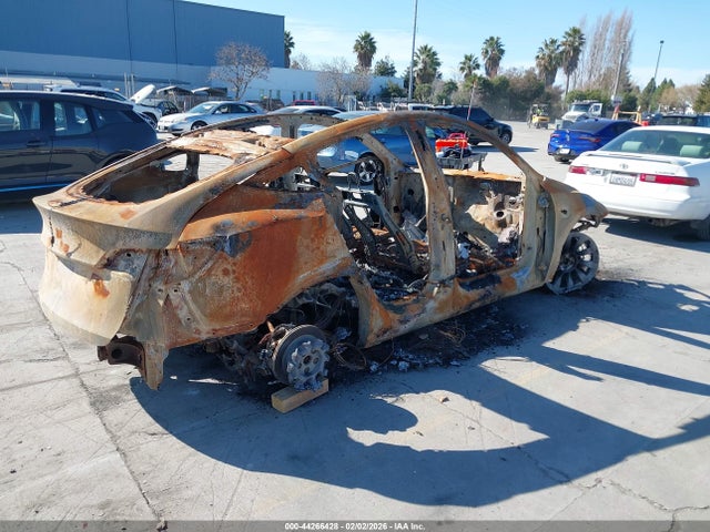 Продаж на аукціоні авто 2023 Tesla Model Y Awd/long Range Dual Motor All-wheel Drive, vin: 7SAYGDEE1PF628688, номер лоту: 44266428
