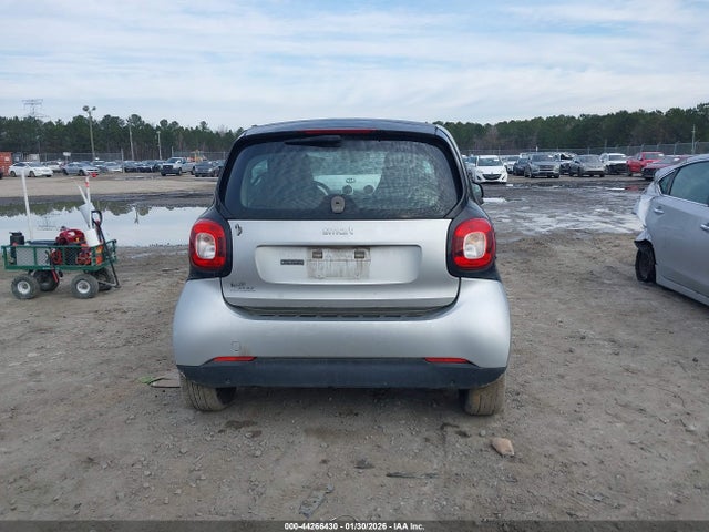 Smart Fortwo Pure 2016 WMEFJ5DA0GK076468 Image 16