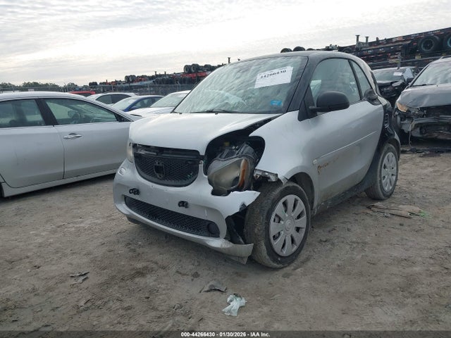 Smart Fortwo Pure 2016 WMEFJ5DA0GK076468 Image 6