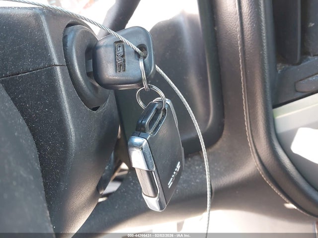 1GT12TEG1HF138774 GMC Sierra 2500hd Slt