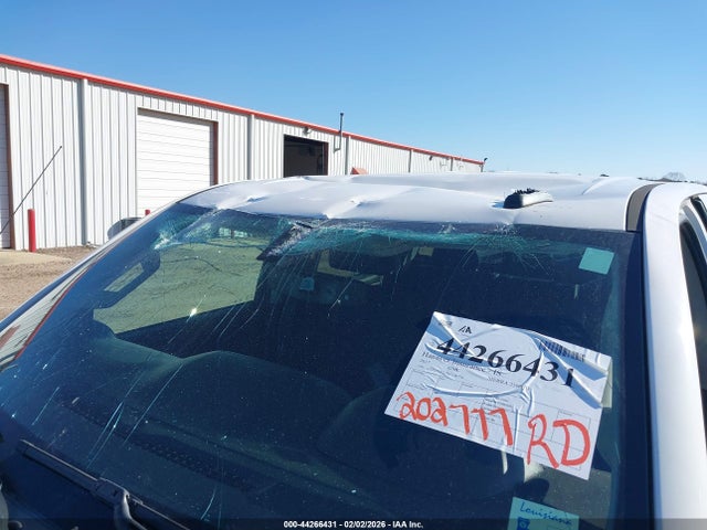 1GT12TEG1HF138774 GMC Sierra 2500hd Slt