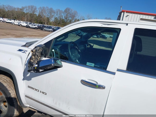 1GT12TEG1HF138774 GMC Sierra 2500hd Slt