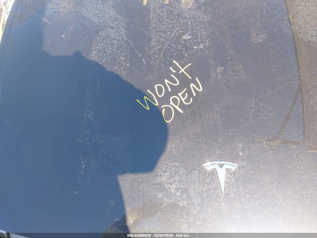 2026 TESLA MODEL Y 7SAYGDEE1TF339806 Photo 9