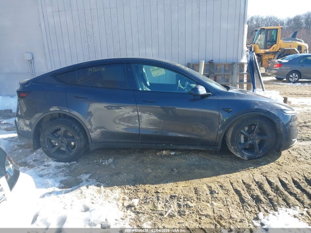 Продажа на аукционе авто 2026 Tesla Model Y Long Range Launch Series/premium All-wheel Drive, vin: 7SAYGDEE1TF339806, номер лота: 44266438