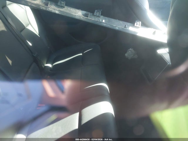 2026 TESLA MODEL Y 7SAYGDEE1TF339806 Photo 7