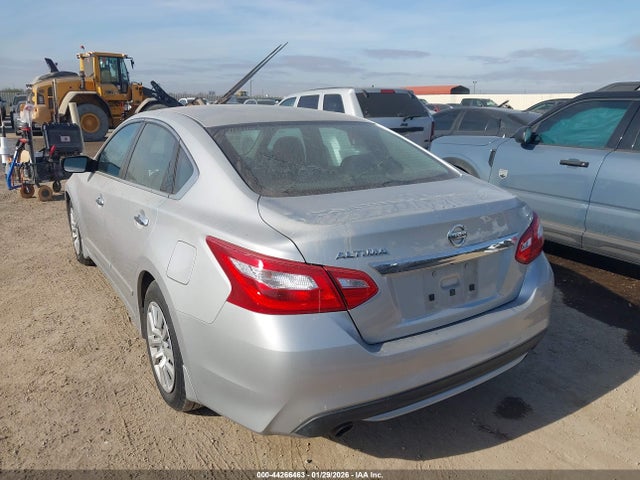 1N4AL3AP0HC152417 Nissan Altima 2.5 S