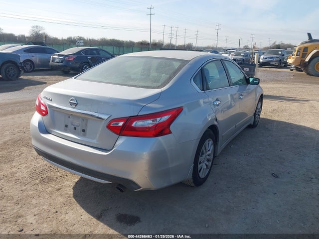 1N4AL3AP0HC152417 Nissan Altima 2.5 S