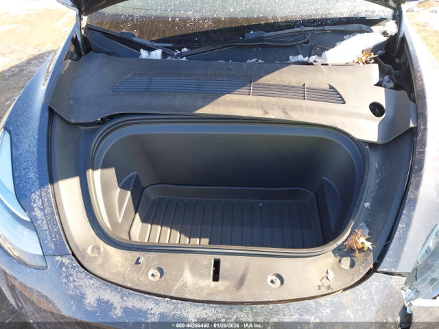 2023 TESLA MODEL Y 7SAYGDEE2PF616615 Photo 9