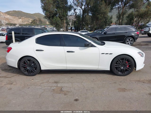 Maserati Ghibli S Q4 2014 ZAM57RTA2E1124052 Image 13