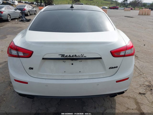 Maserati Ghibli S Q4 2014 ZAM57RTA2E1124052 Image 16