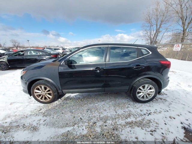 Продажа на аукционе авто 2017 Nissan Rogue Sport S, vin: JN1BJ1CR9HW140047, номер лота: 44266515