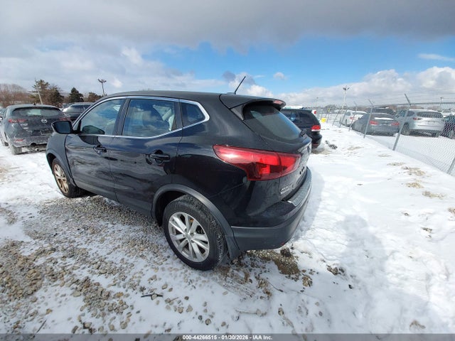 Продажа на аукционе авто 2017 Nissan Rogue Sport S, vin: JN1BJ1CR9HW140047, номер лота: 44266515