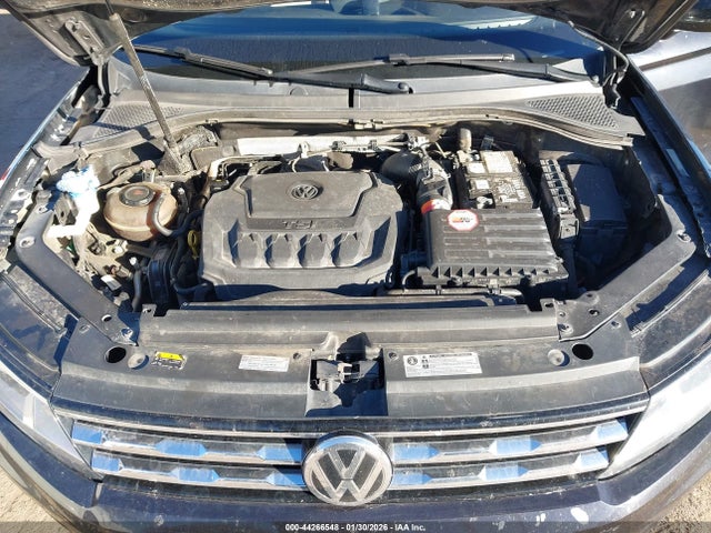 3VV3B7AX6JM141523 Volkswagen Tiguan 2.0t Se/2.0t Sel