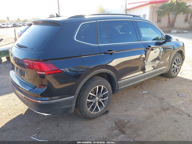 3VV3B7AX6JM141523 Volkswagen Tiguan 2.0t Se/2.0t Sel