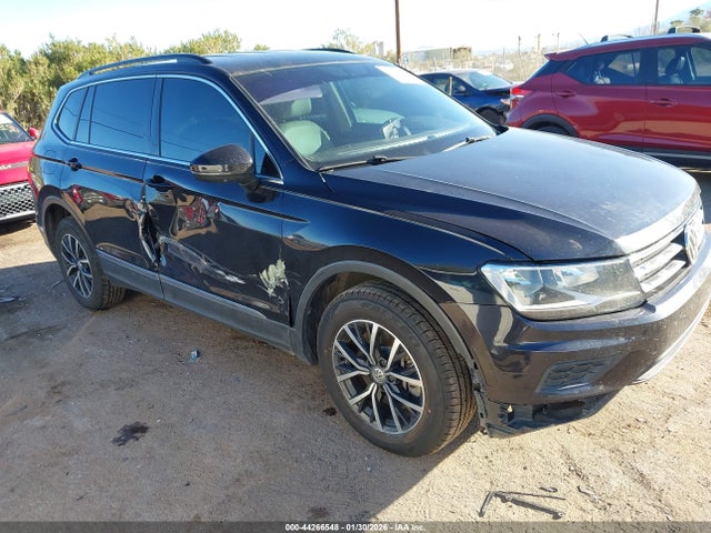 3VV3B7AX6JM141523 Volkswagen Tiguan 2.0t Se/2.0t Sel
