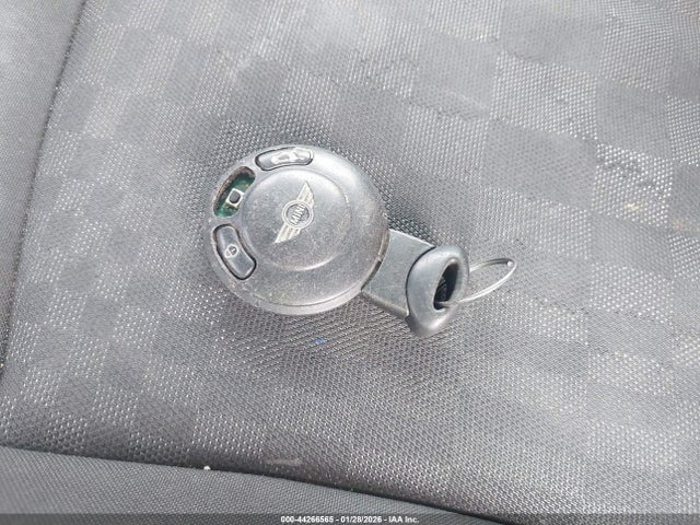 2012 MINI COOPER S WMWSV3C55CTY16611 Photo 10