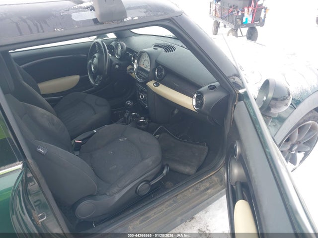 2012 MINI COOPER S WMWSV3C55CTY16611 Photo 4