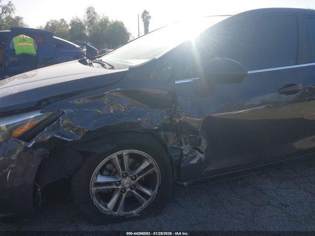 1G1BE5SM5G7319041 Chevrolet Cruze Lt Auto