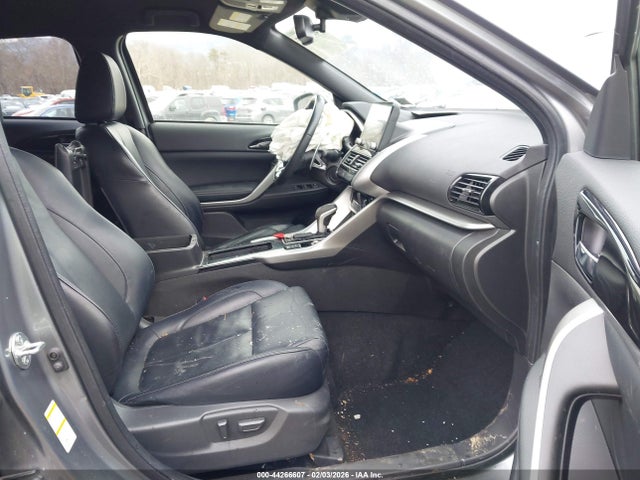 2023 MITSUBISHI ECLIPSE CROSS JA4ATWAA6PZ006570 Photo 4