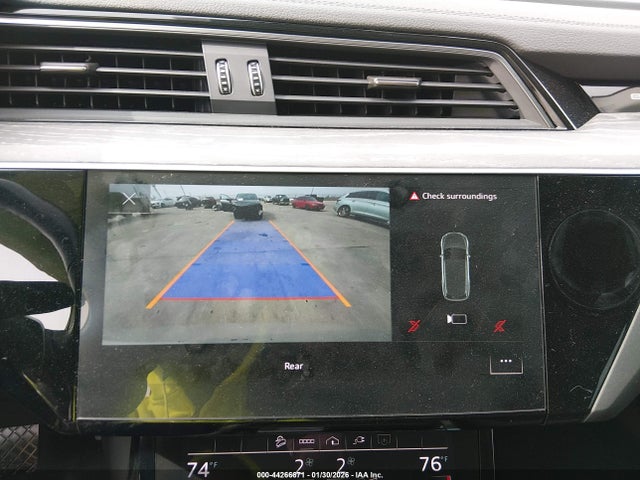 WA1AAAGE4NB025336 Audi E-tron Premium Quattro
