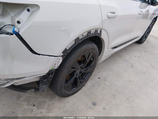 WA1AAAGE4NB025336 Audi E-tron Premium Quattro