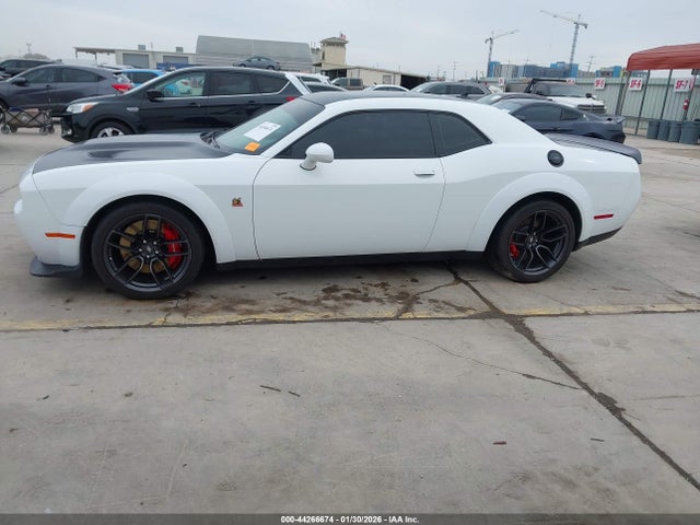 2C3CDZFJ8LH125483 Dodge Challenger R/t Scat Pack Widebody