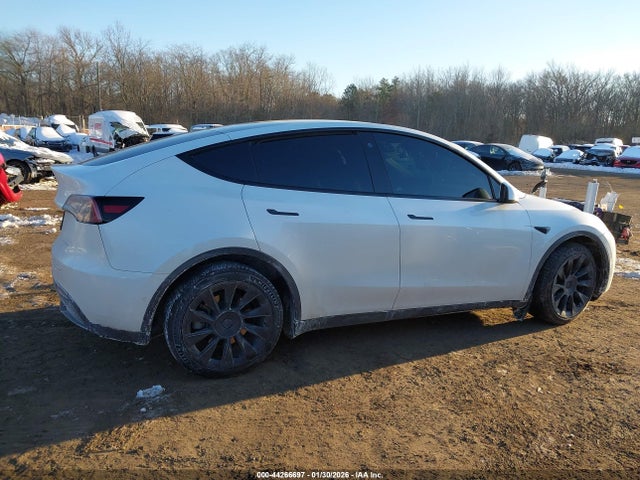 Продаж на аукціоні авто 2022 Tesla Model Y Long Range Dual Motor All-wheel Drive, vin: 7SAYGDEE4NF445847, номер лоту: 44266697