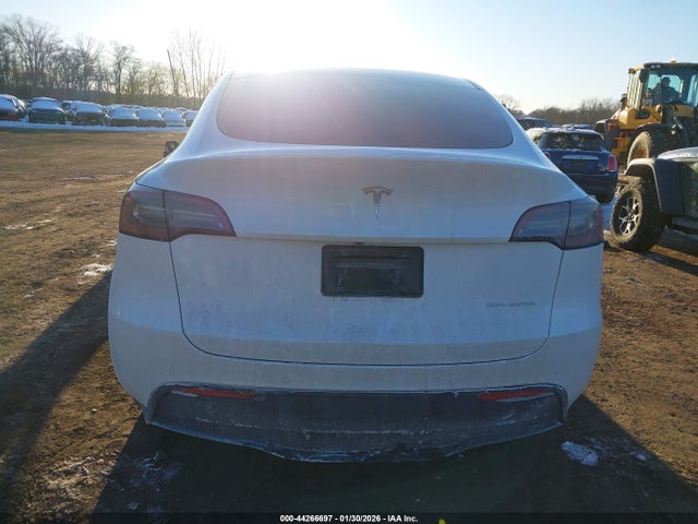 Продаж на аукціоні авто 2022 Tesla Model Y Long Range Dual Motor All-wheel Drive, vin: 7SAYGDEE4NF445847, номер лоту: 44266697