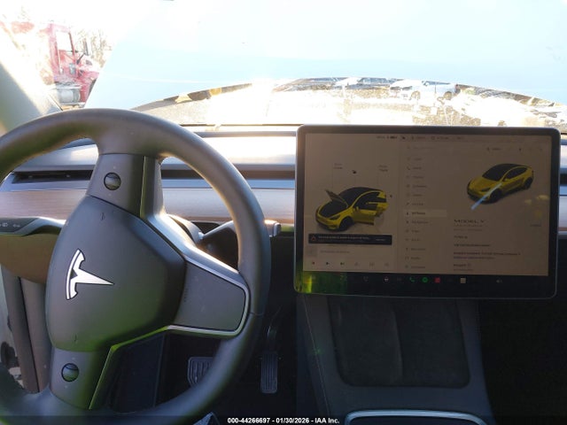 Продаж на аукціоні авто 2022 Tesla Model Y Long Range Dual Motor All-wheel Drive, vin: 7SAYGDEE4NF445847, номер лоту: 44266697