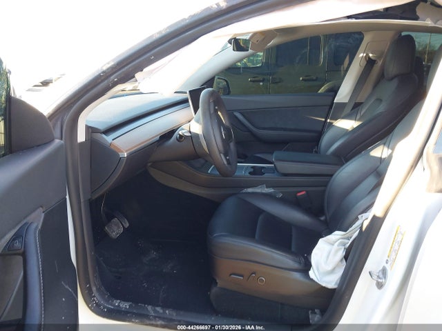 Продаж на аукціоні авто 2022 Tesla Model Y Long Range Dual Motor All-wheel Drive, vin: 7SAYGDEE4NF445847, номер лоту: 44266697