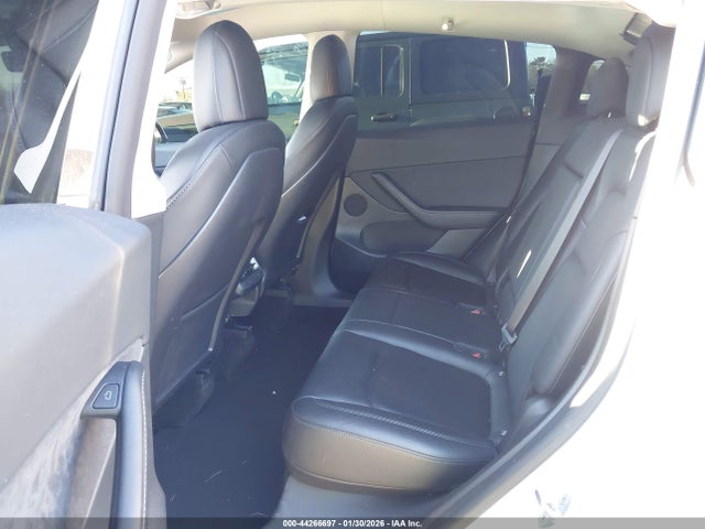 Продаж на аукціоні авто 2022 Tesla Model Y Long Range Dual Motor All-wheel Drive, vin: 7SAYGDEE4NF445847, номер лоту: 44266697