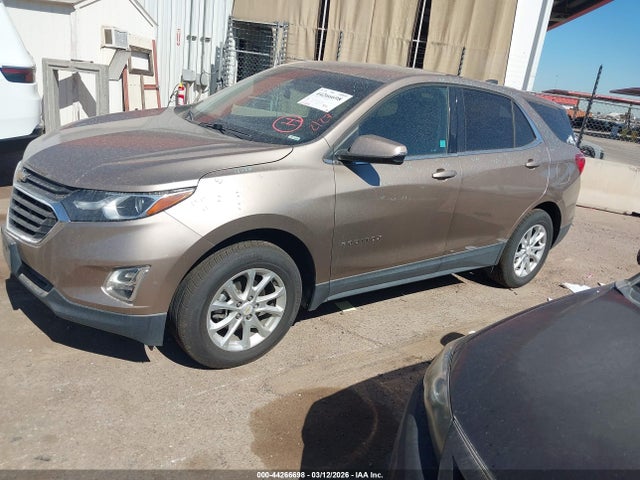 2GNAXSEV7J6242686 Chevrolet EQUINOX LT