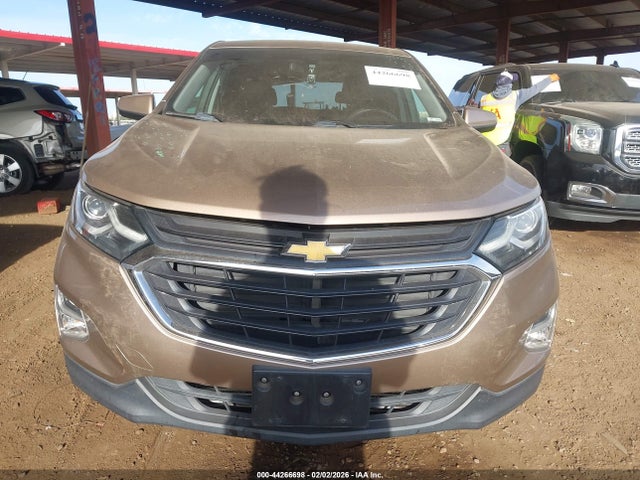 2GNAXSEV7J6242686 Chevrolet EQUINOX LT