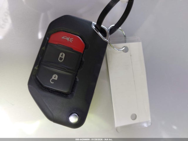 2023 JEEP WRANGLER 4XE 1C4JJXN62PW629113 Photo 10