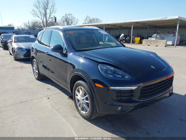 2016 PORSCHE CAYENNE WP1AA2A27GLA08973 Photo 0