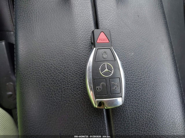 44266725 :رقم المزاد ، WDDHF5KB8EA845490 vin ، 2014 Mercedes-benz E 350 مزاد بيع