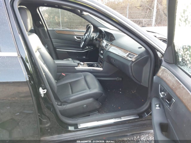 44266725 :رقم المزاد ، WDDHF5KB8EA845490 vin ، 2014 Mercedes-benz E 350 مزاد بيع