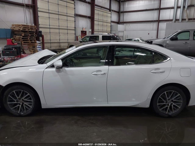58ABK1GG2JU111143 Lexus ES 350