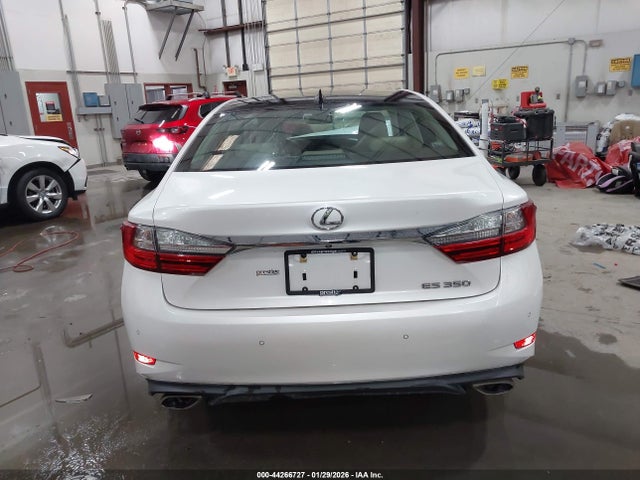 58ABK1GG2JU111143 Lexus ES 350