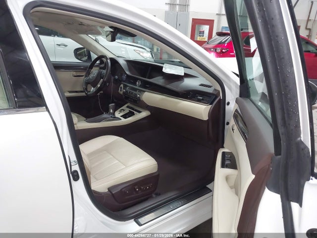 58ABK1GG2JU111143 Lexus ES 350