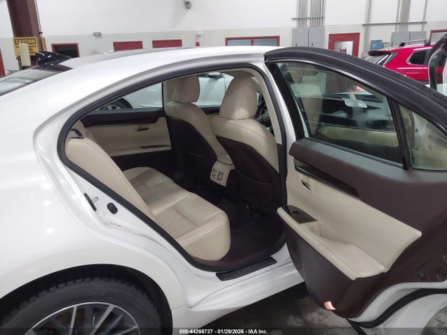 58ABK1GG2JU111143 Lexus ES 350