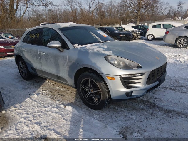 2016 PORSCHE MACAN WP1AB2A52GLB54673 Photo 0