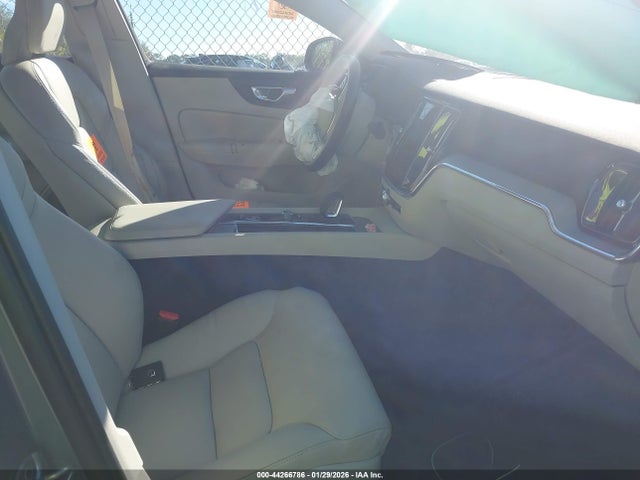2024 VOLVO S60 7JRL12TL7RG319252 Photo 4